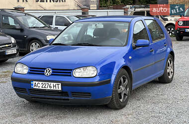 Хэтчбек Volkswagen Golf 2000 в Ровно