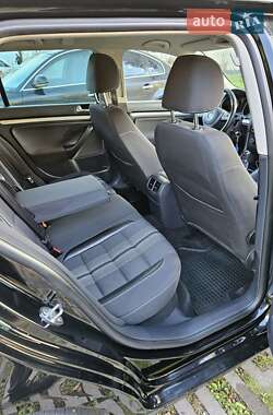 Универсал Volkswagen Golf 2013 в 