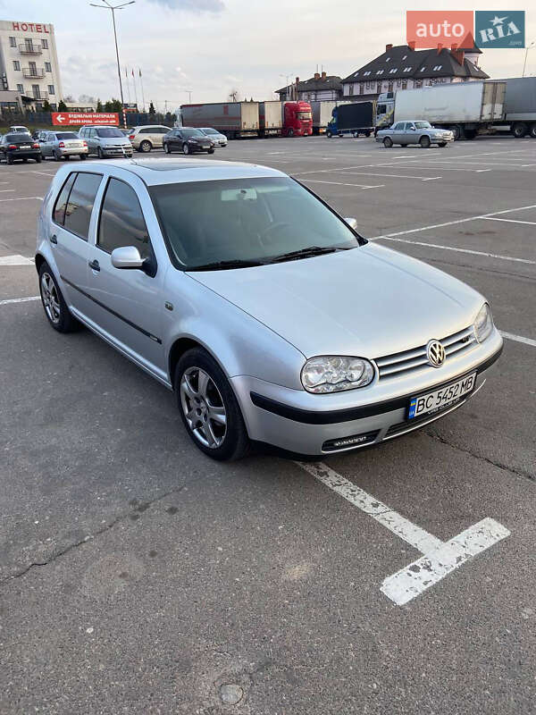 Хетчбек Volkswagen Golf 2000 в Львові