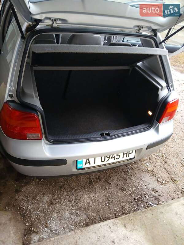 Хетчбек Volkswagen Golf 1999 в Івано-Франківську