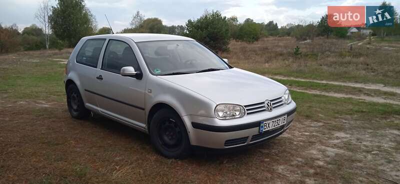 Volkswagen Golf 2001