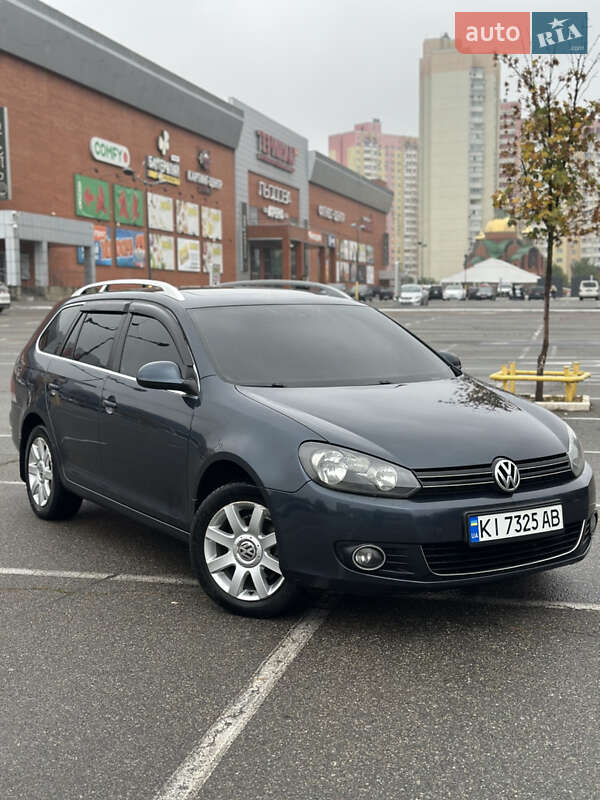 Универсал Volkswagen Golf 2010 в Броварах
