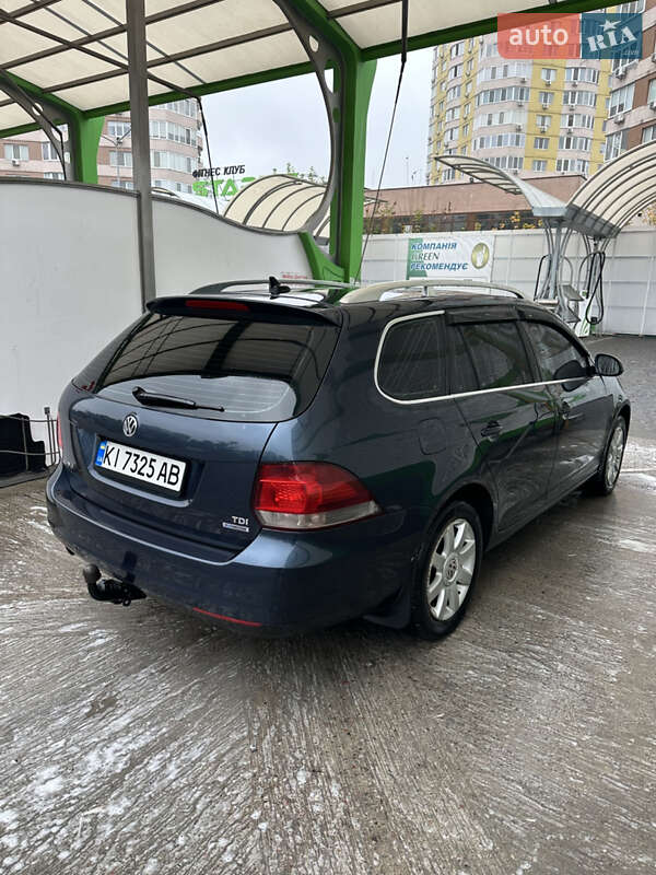 Универсал Volkswagen Golf 2010 в Броварах