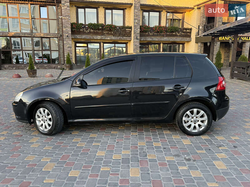 Хэтчбек Volkswagen Golf 2005 в Тернополе