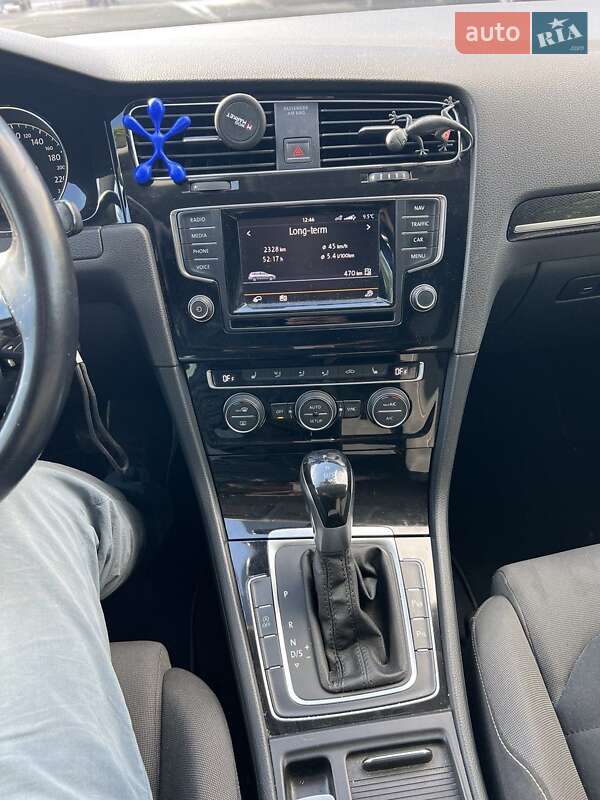 Универсал Volkswagen Golf 2013 в Киеве