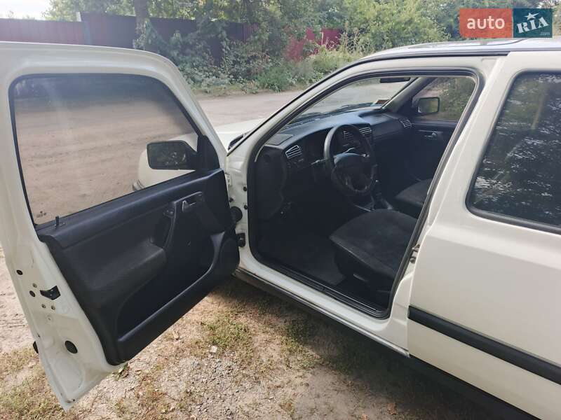 Универсал Volkswagen Golf 1995 в Кременчуге