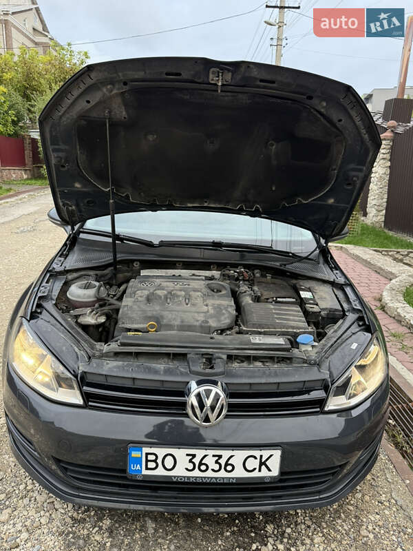 Универсал Volkswagen Golf 2016 в Тернополе