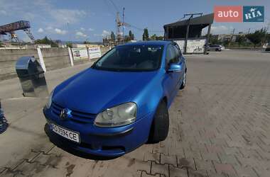 Хэтчбек Volkswagen Golf 2004 в Мукачево
