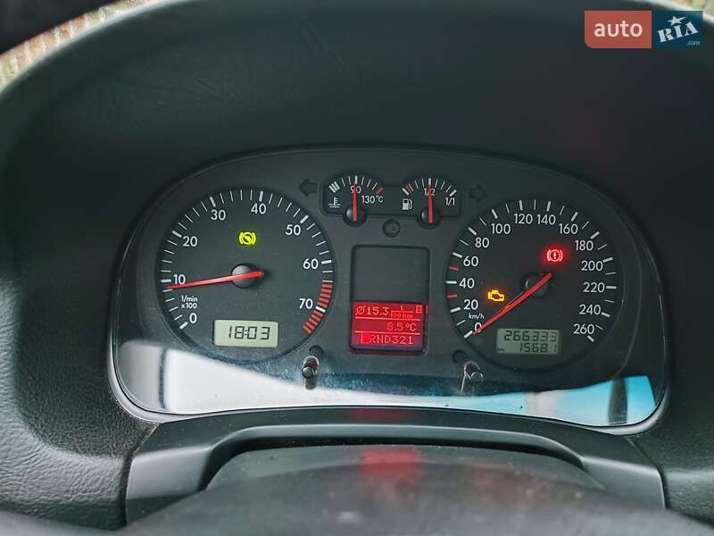 Volkswagen Golf 2002 Volkswagen Golf 2002