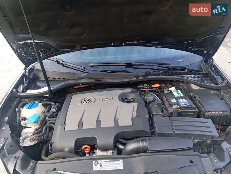 Универсал Volkswagen Golf 2010 в Стрые