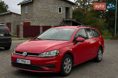 Универсал Volkswagen Golf 2017 в Стрые