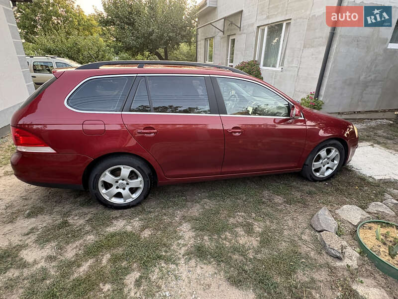 Універсал Volkswagen Golf 2007 в Дніпрі