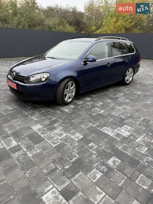 Універсал Volkswagen Golf 2010 в Хмельницькому