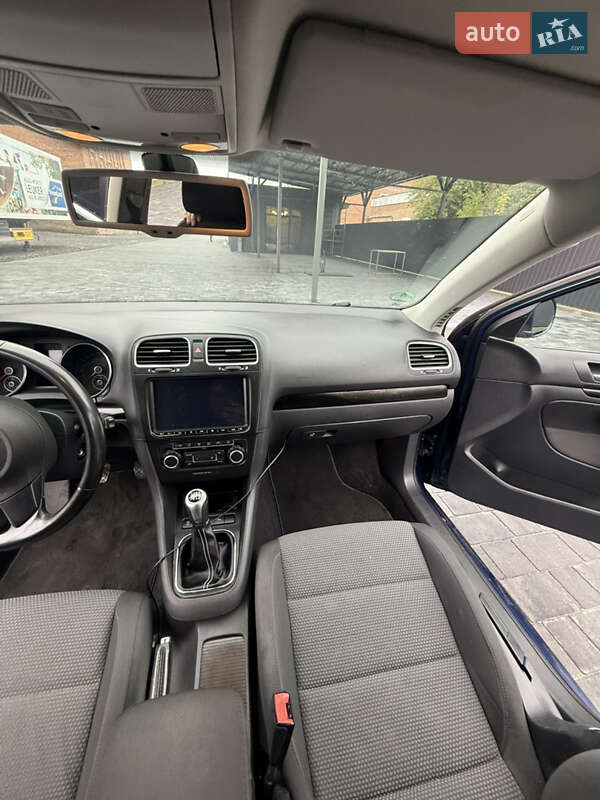 Універсал Volkswagen Golf 2010 в Хмельницькому