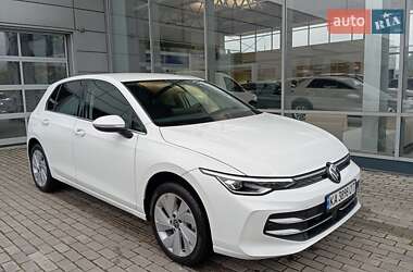 Хетчбек Volkswagen Golf 2024 в Києві