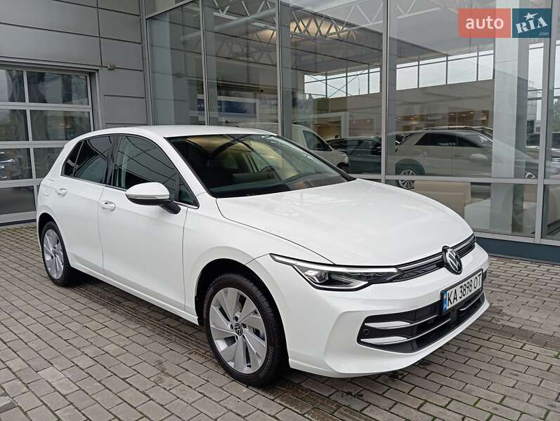 Volkswagen Golf 2024