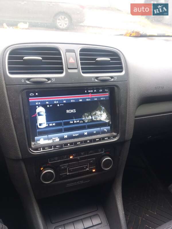 Хетчбек Volkswagen Golf 2010 в Києві