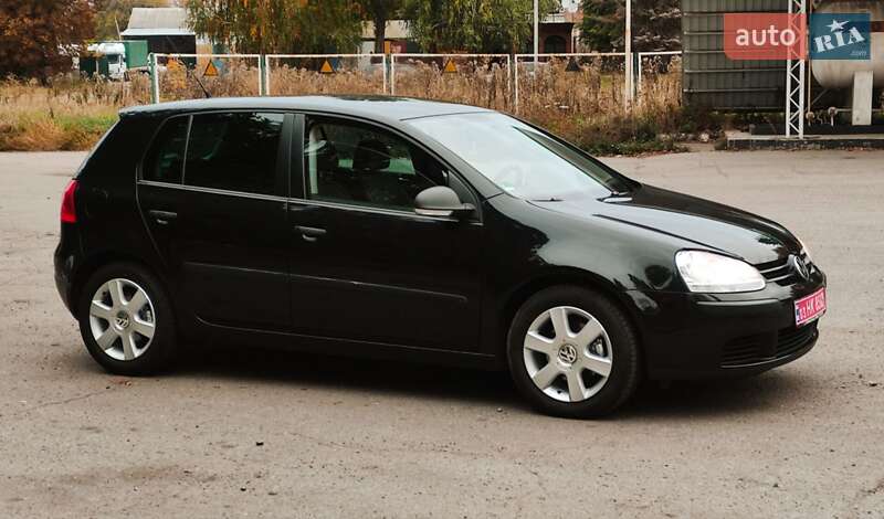 Хетчбек Volkswagen Golf 2008 в Полтаві
