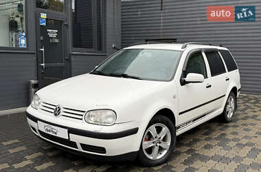 Универсал Volkswagen Golf 2001 в Черновцах