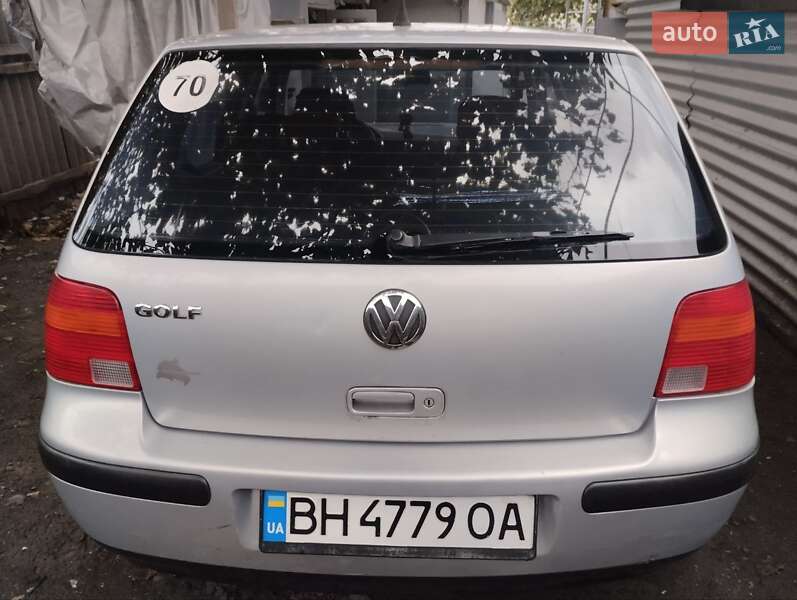 Хэтчбек Volkswagen Golf 1998 в Измаиле
