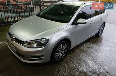 Універсал Volkswagen Golf 2016 в Диканьці