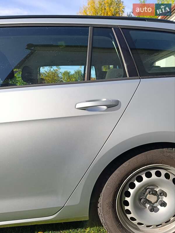 Універсал Volkswagen Golf 2015 в Летичіві