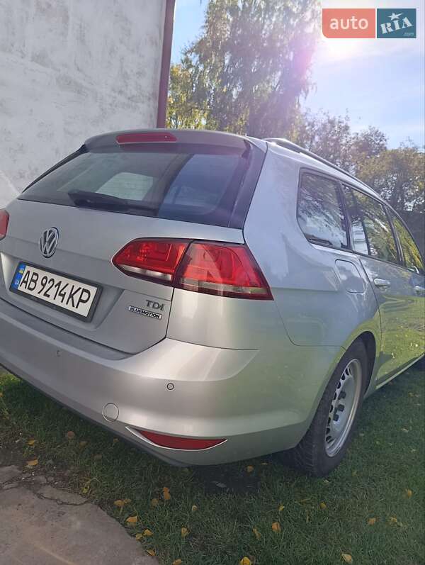 Універсал Volkswagen Golf 2015 в Летичіві