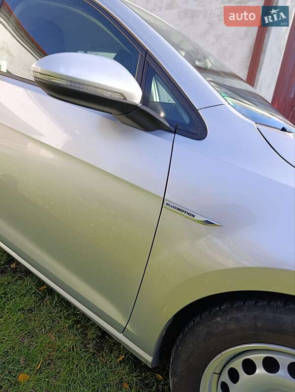 Універсал Volkswagen Golf 2015 в Летичіві