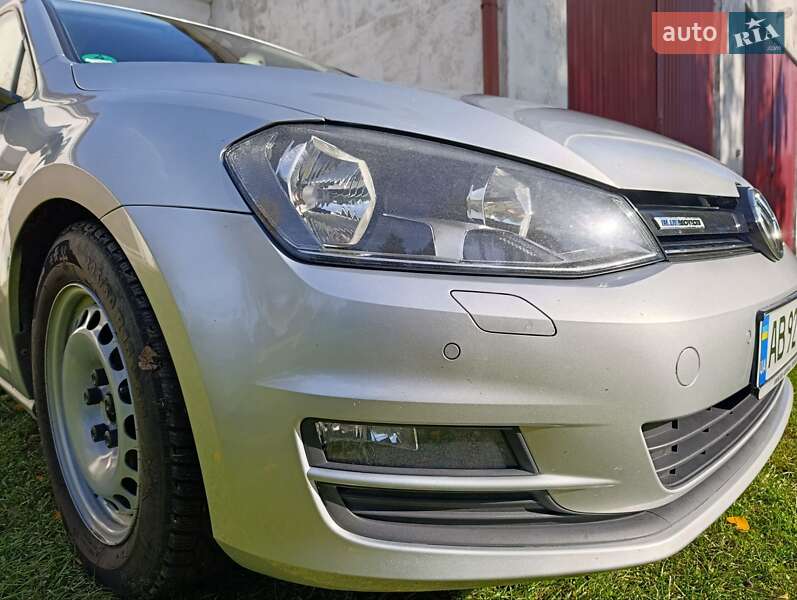 Універсал Volkswagen Golf 2015 в Летичіві