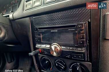 Хэтчбек Volkswagen Golf 2001 в  фото 19 Хэтчбек Volkswagen Golf 2001 в
