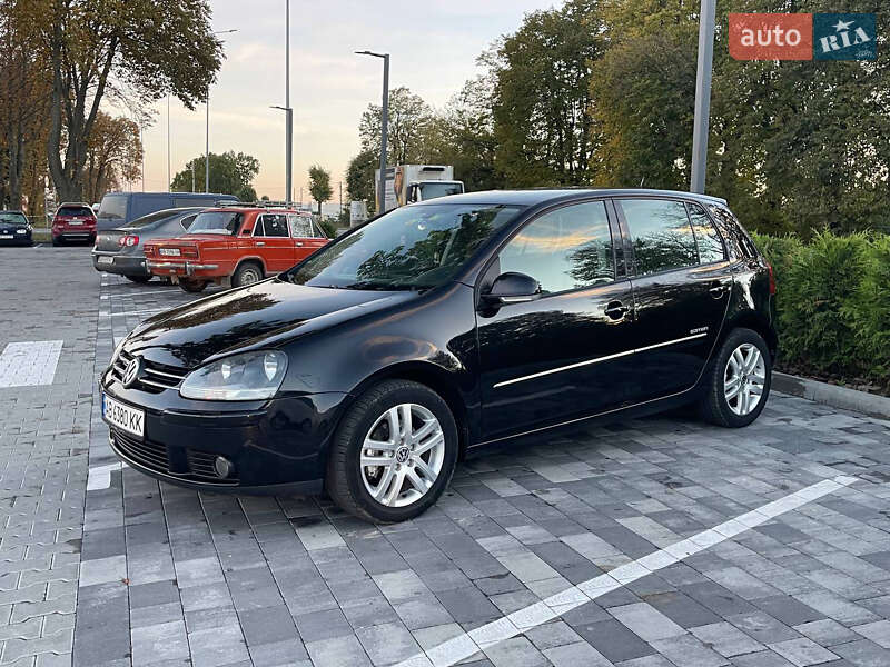 Хэтчбек Volkswagen Golf 2008 в Виннице