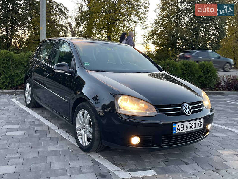 Хэтчбек Volkswagen Golf 2008 в Виннице