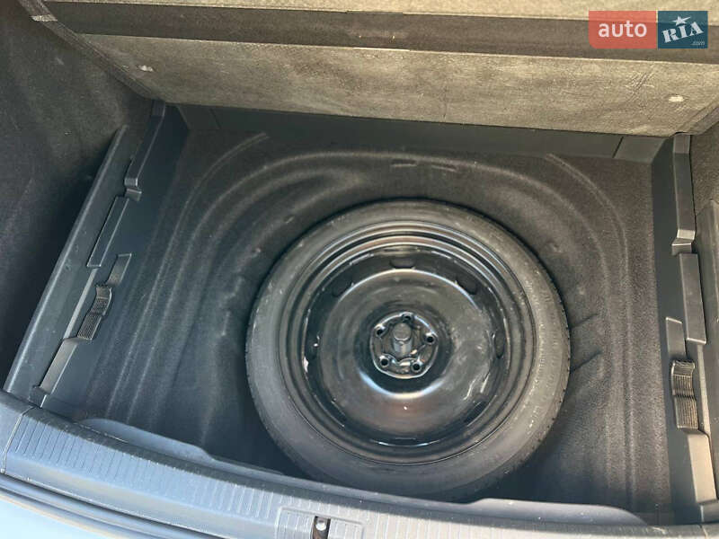 Универсал Volkswagen Golf 2016 в Полтаве