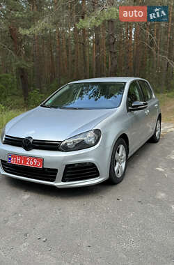 Хэтчбек Volkswagen Golf 2009 в Луцке