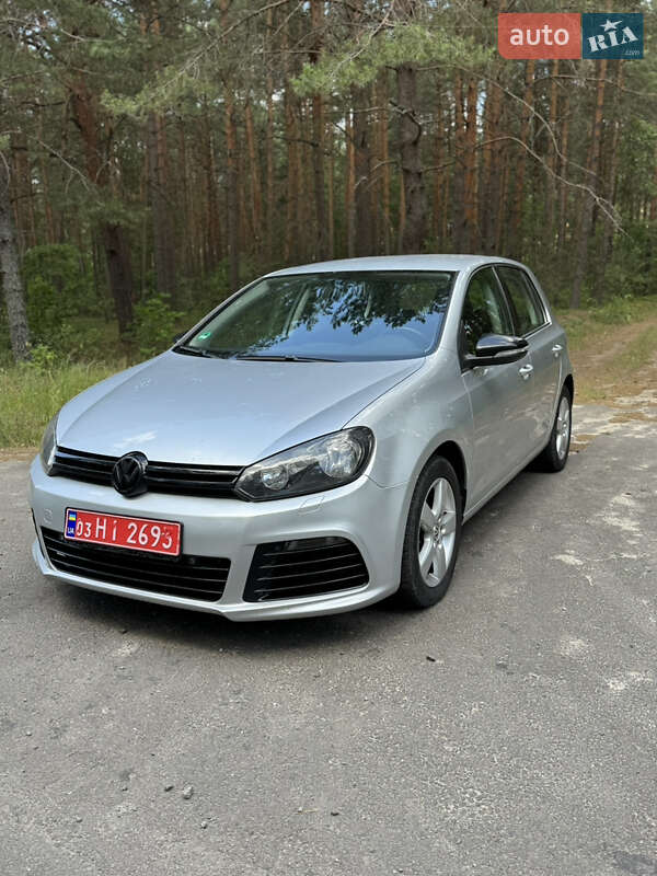 Хетчбек Volkswagen Golf 2009 в Луцьку