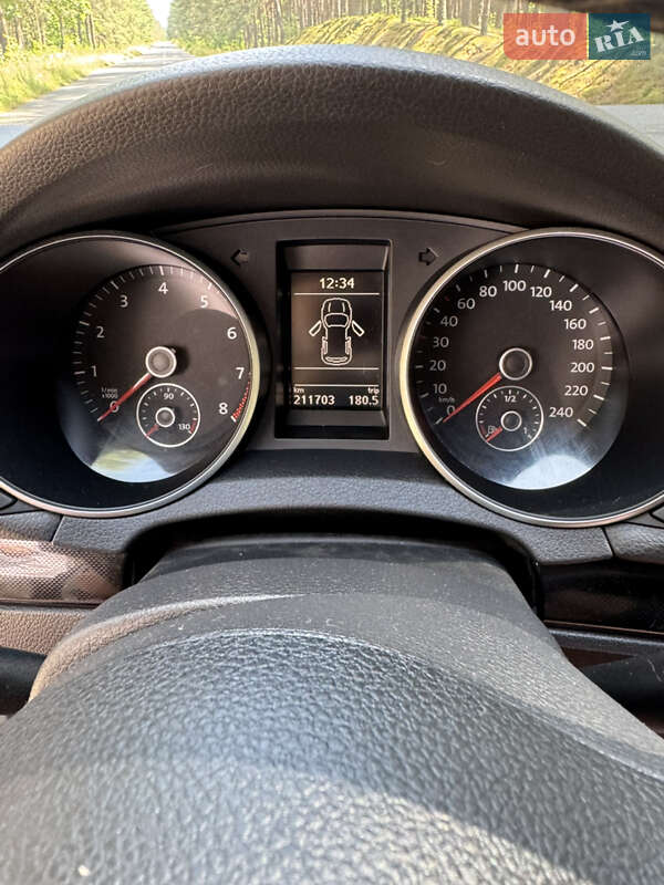 Хетчбек Volkswagen Golf 2009 в Луцьку