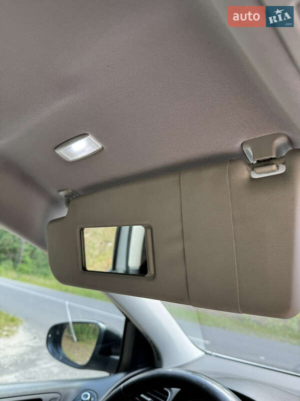 Хетчбек Volkswagen Golf 2009 в Луцьку