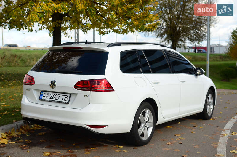 Універсал Volkswagen Golf 2015 в Києві