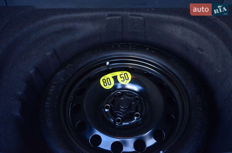 Універсал Volkswagen Golf 2015 в Києві