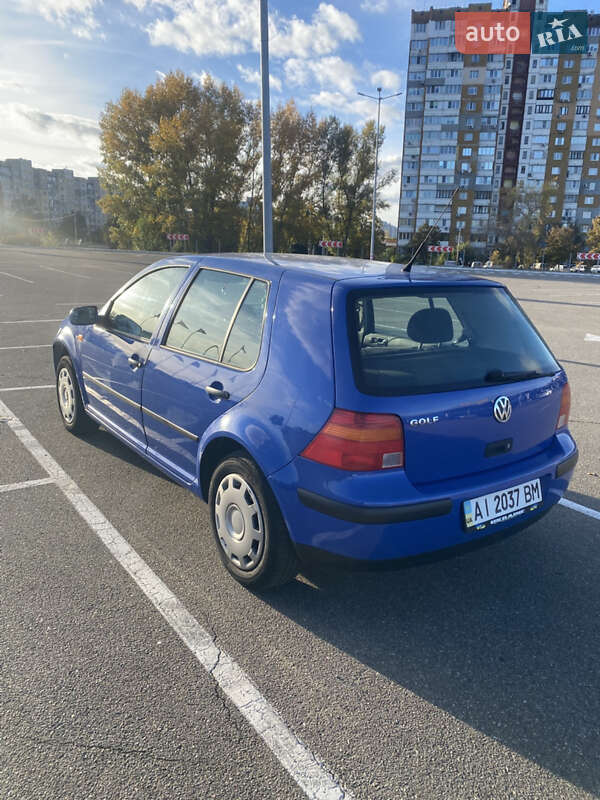 Хетчбек Volkswagen Golf 1999 в Києві