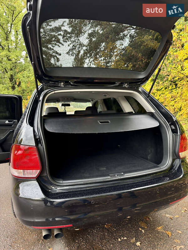 Универсал Volkswagen Golf 2011 в Нежине