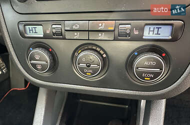 Хэтчбек Volkswagen Golf 2006 в  фото 20 Хэтчбек Volkswagen Golf 2006 в