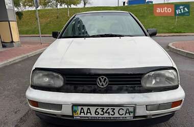 Хэтчбек Volkswagen Golf 1997 в Киеве