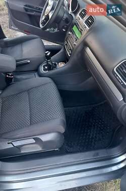 Універсал Volkswagen Golf 2011 в 