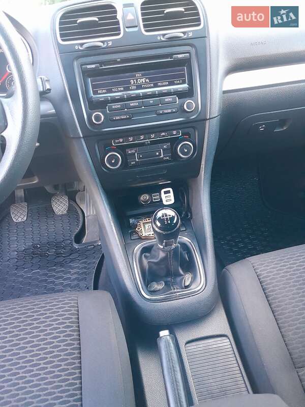 Универсал Volkswagen Golf 2011 в Черкассах