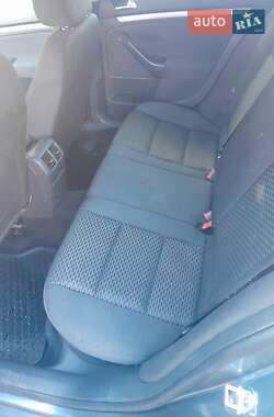 Універсал Volkswagen Golf 2011 в 
