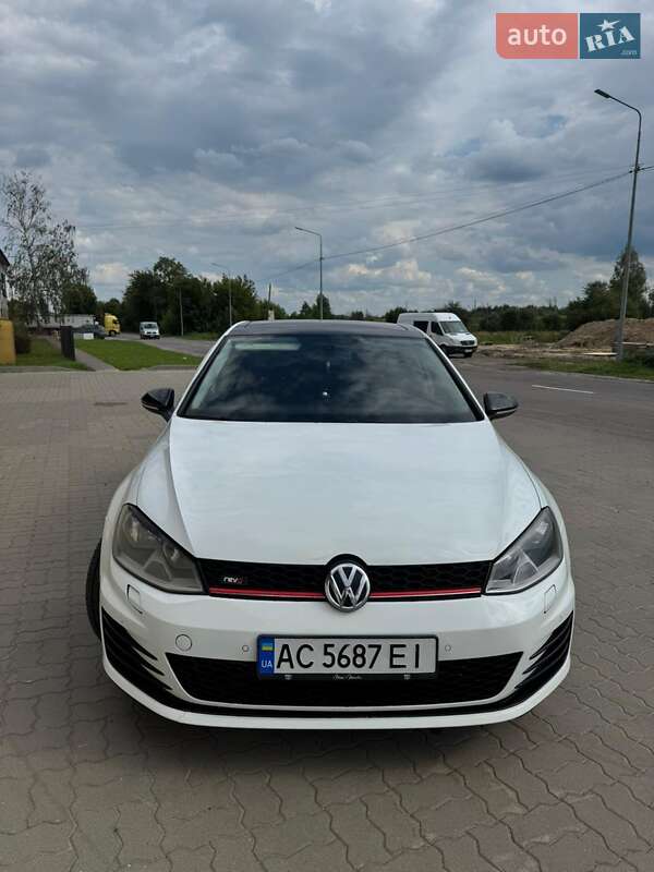 Хетчбек Volkswagen Golf 2014 в Ковелі