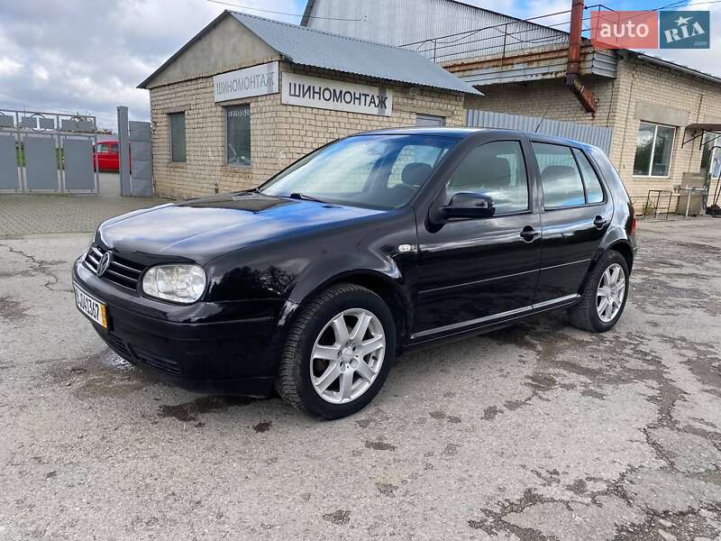 Хетчбек Volkswagen Golf 2002 в Бучачі