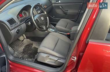 Хетчбек Volkswagen Golf 2007 в  фото 6 Хетчбек Volkswagen Golf 2007 в