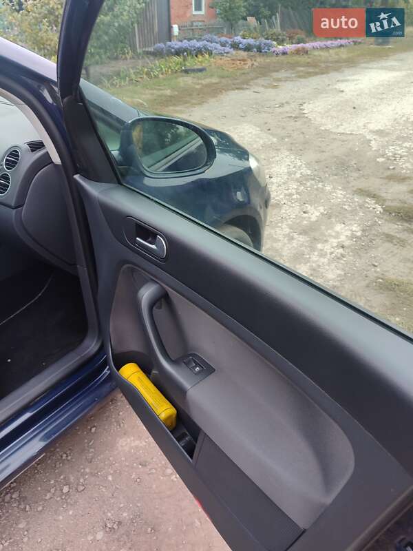 Хэтчбек Volkswagen Golf 2008 в Лозовой фото 8 Хэтчбек Volkswagen Golf 2008 в Лозовой